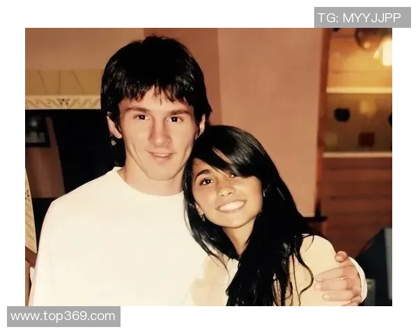 足球明星的妻子们在线揭秘她们的生活与爱情故事